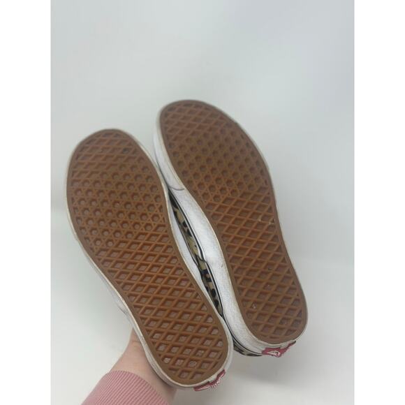 Women's Vans Classic Slip On Sneakers Leopard Print Size 8 - Picture 6 of 6